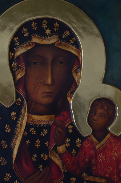 VI/ kopia ikony Matki Boskiej Częstochowskiej, wym. 82 x 58, rok 2017, obraz znajduje się w parafii Narodzenia NMP w Svieticach w Chorwacji, fragment ikony